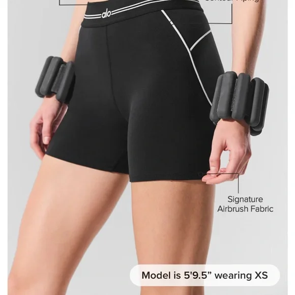 ALO 4” Airbrush High-Waist Heart Throb Short - S - Picture 4 of 6